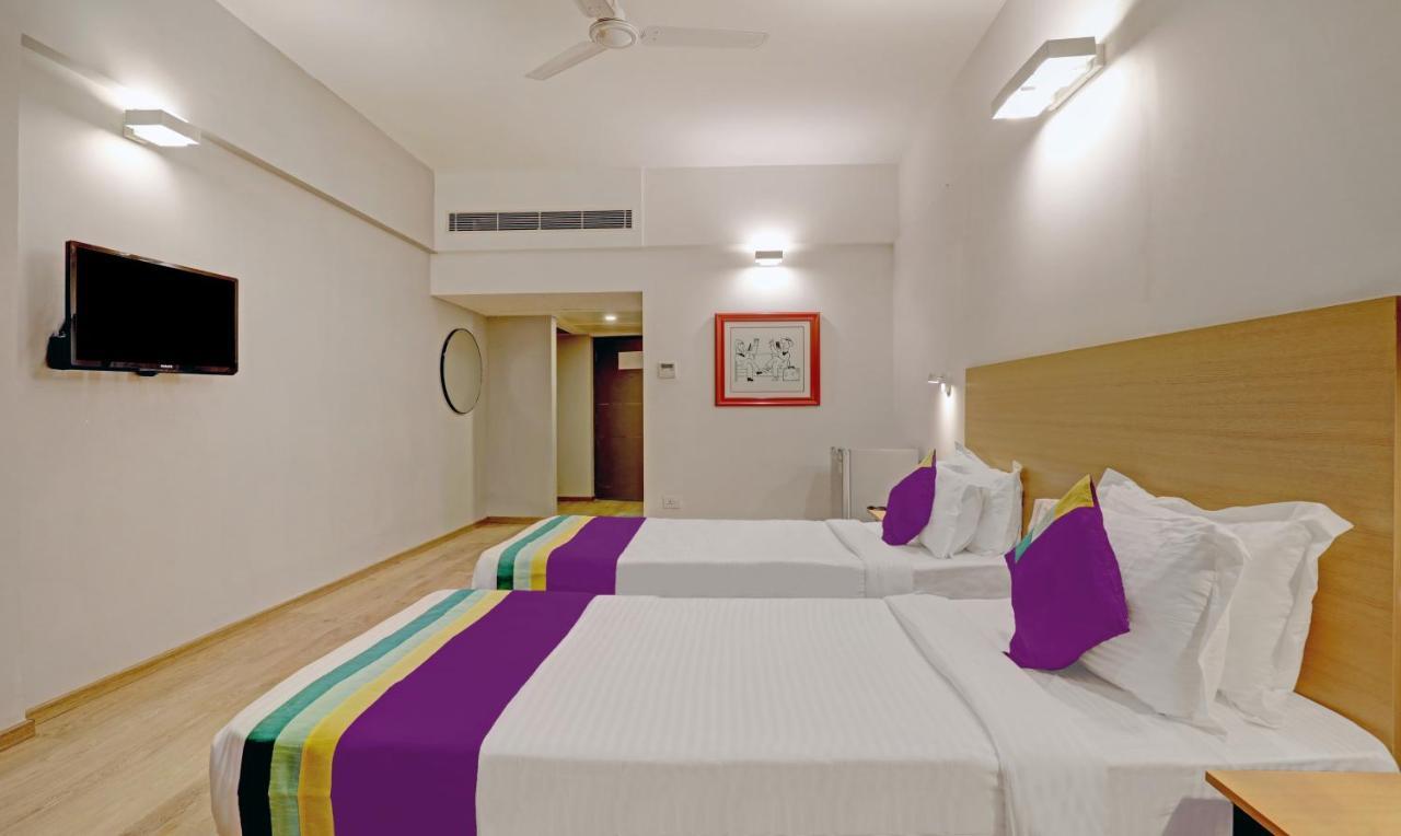 Hotel Itsy By Treebo - Vashistha Hyderabad Exterior foto
