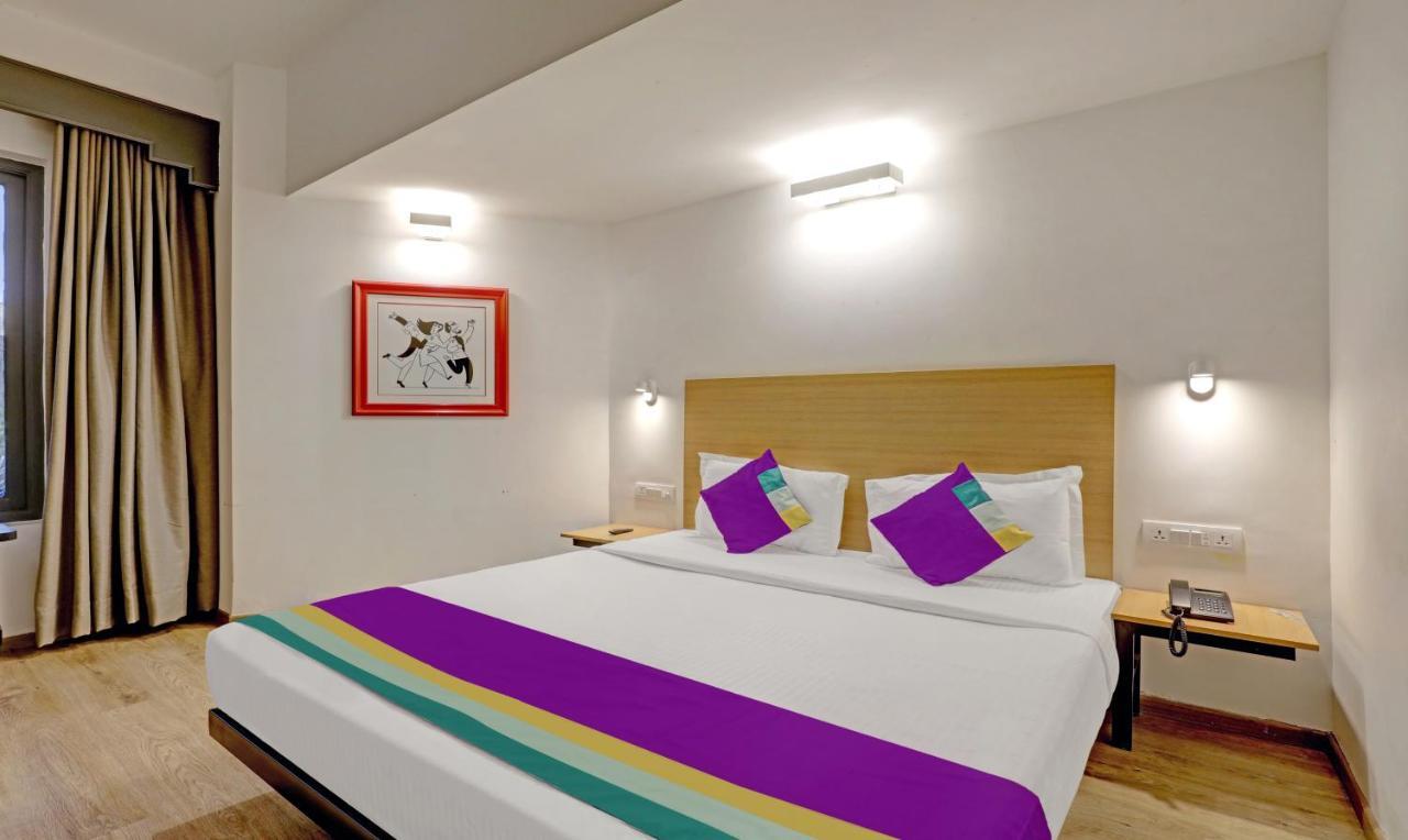 Hotel Itsy By Treebo - Vashistha Hyderabad Exterior foto